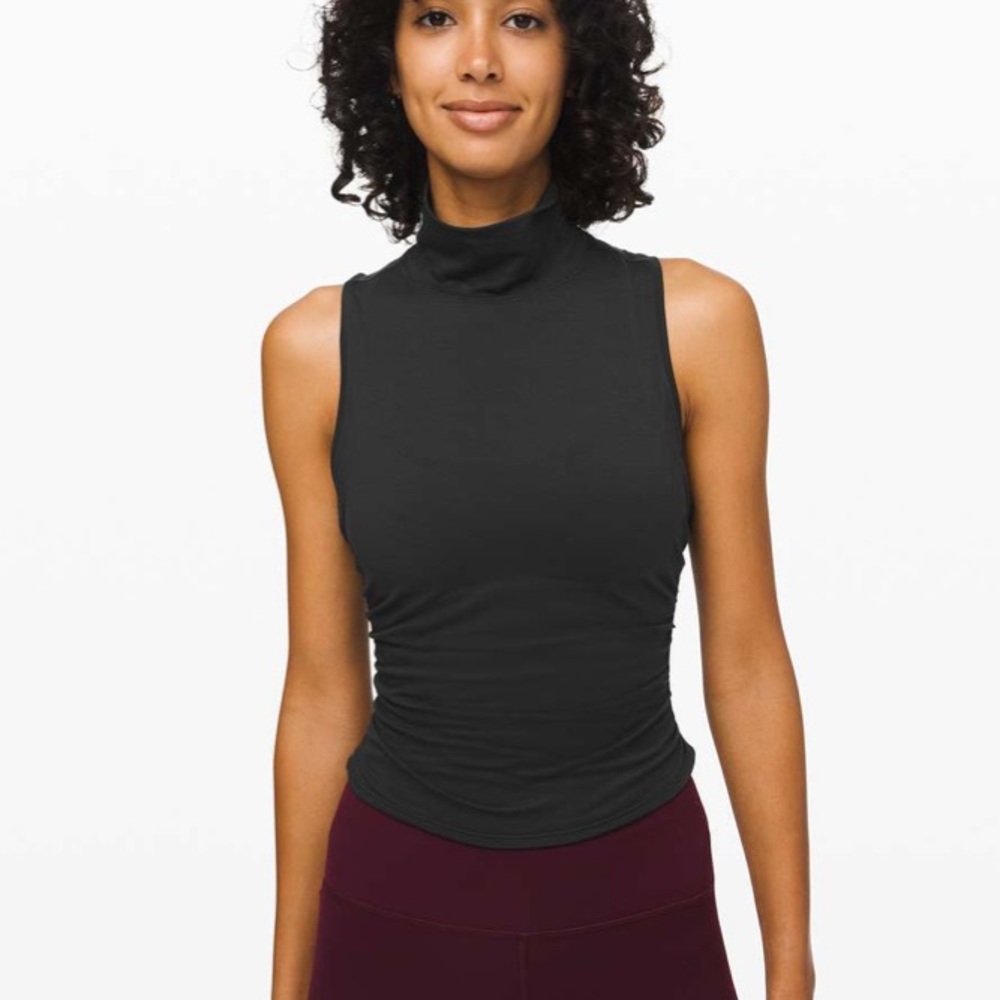 Lululemon see the horizon tank in size small black like new